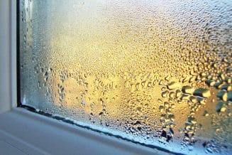 Come posso evitare la condensa nel sottotetto in legno?